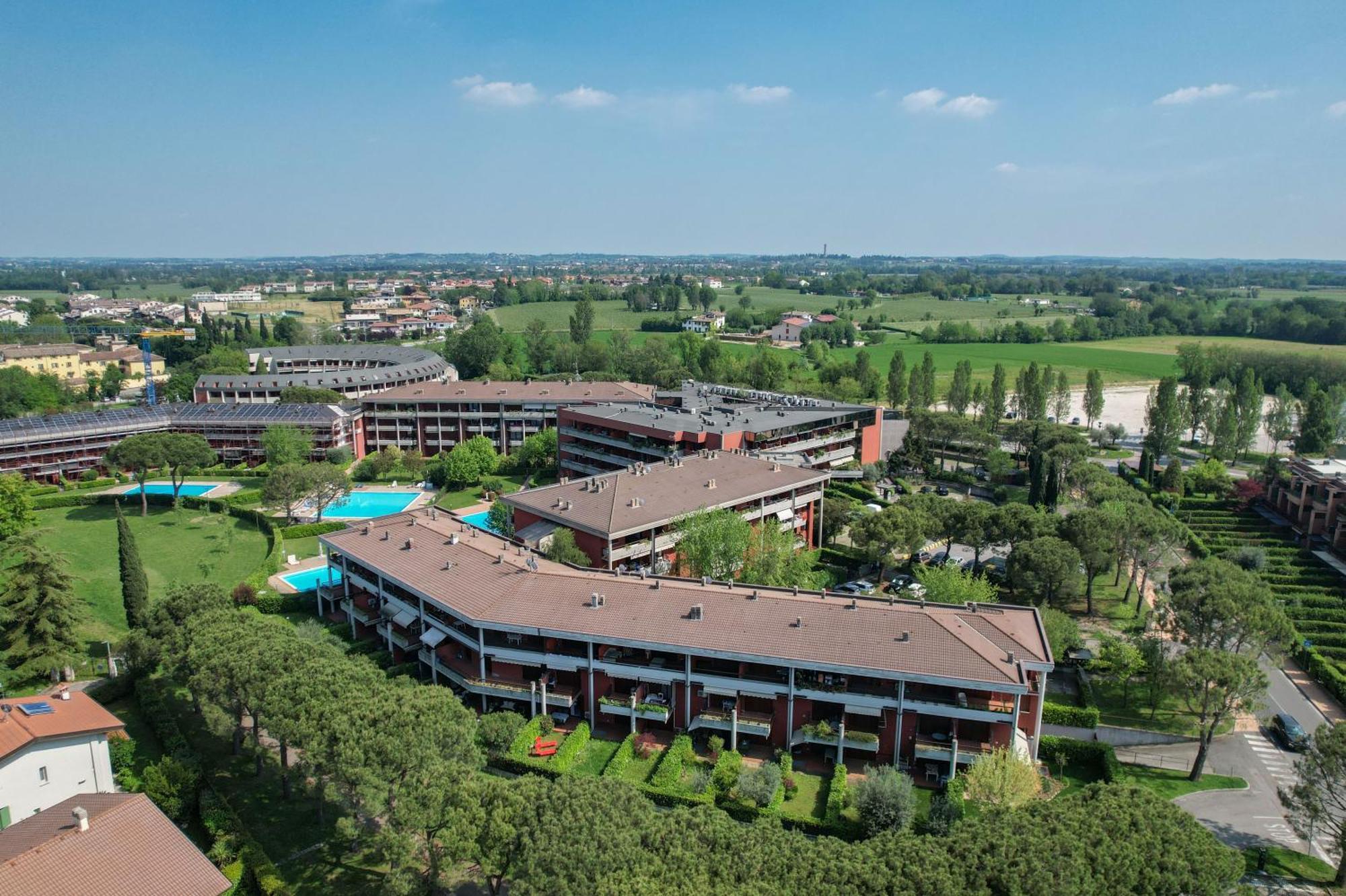 Breeze Apartment Desenzano del Garda Eksteriør billede
